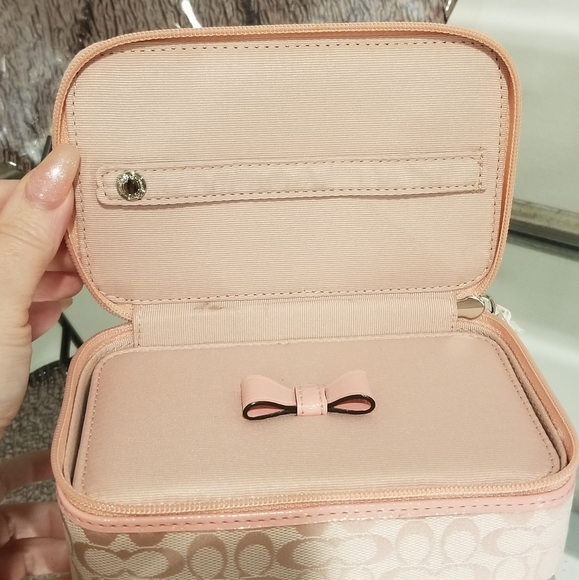 COACH Jewelry Box in Peony Pink. NWT - Picture 6 of 8